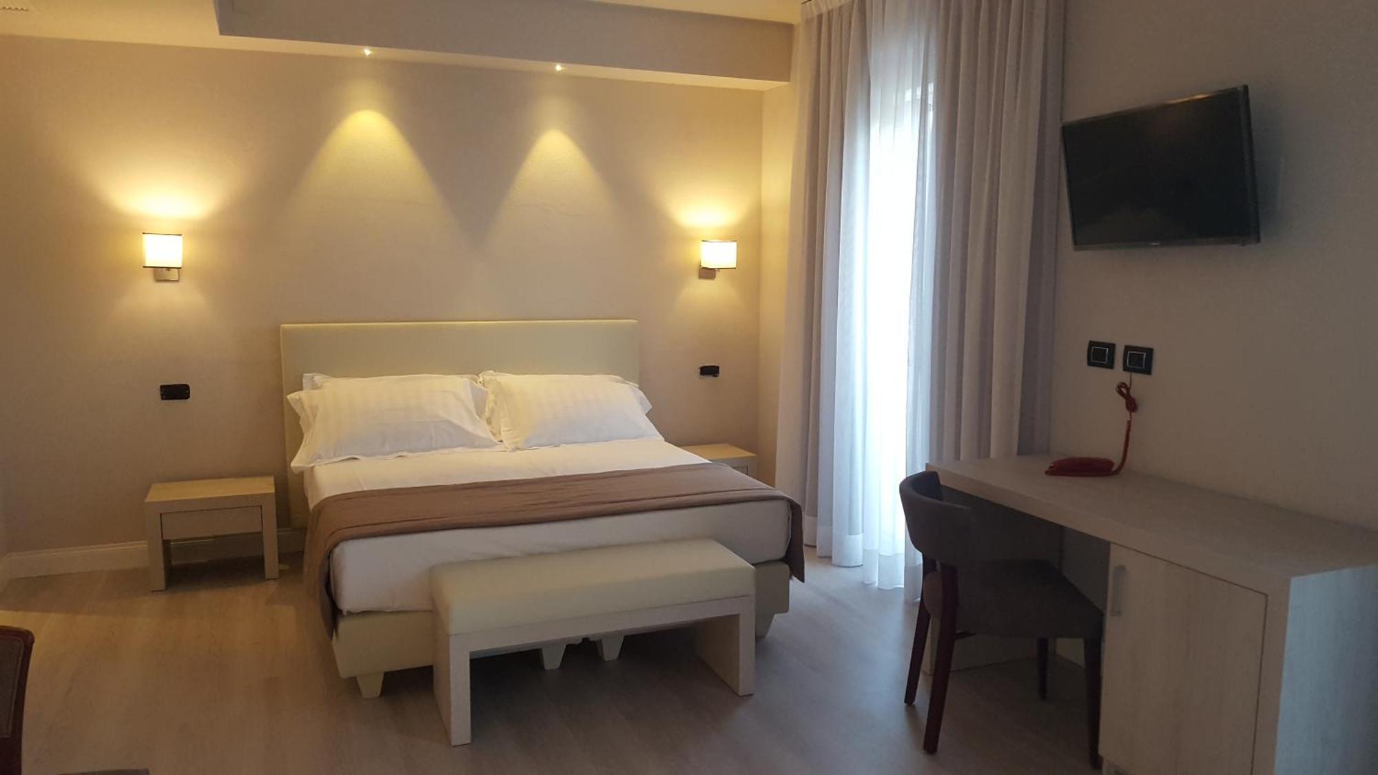Barsanti Hotel 3*