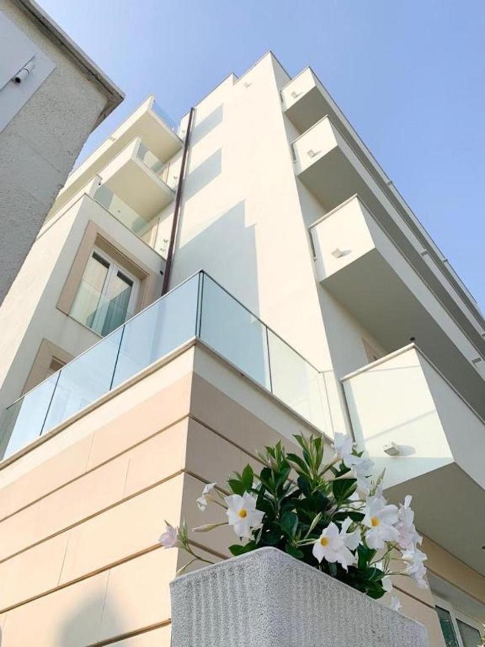 Barsanti Hotel 3*